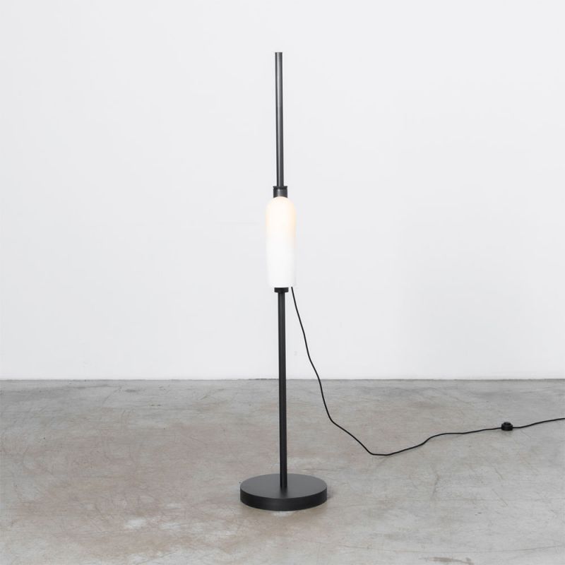 Schwung Odyssey 1 Black Gunmetal Floor Lamp